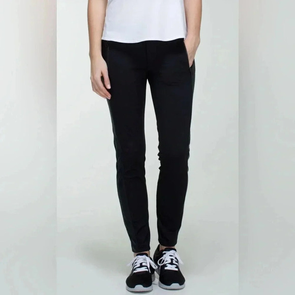 Lululemon Here To There Black Trouser Pants Size 6 - Picture 7 of 16